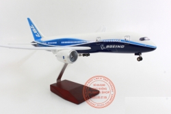 B787 Original 47cm (có bánh xe + đèn LED)