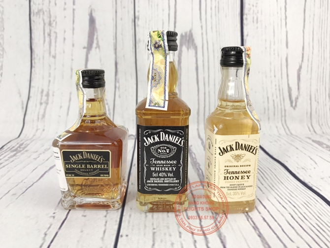 SET OF JACK DANIEL