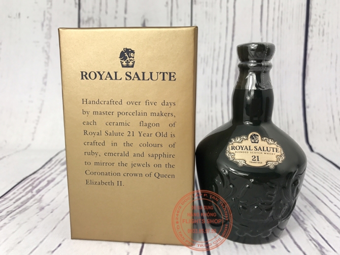 Chivas 21 Emerald Flagon, New Logo Design