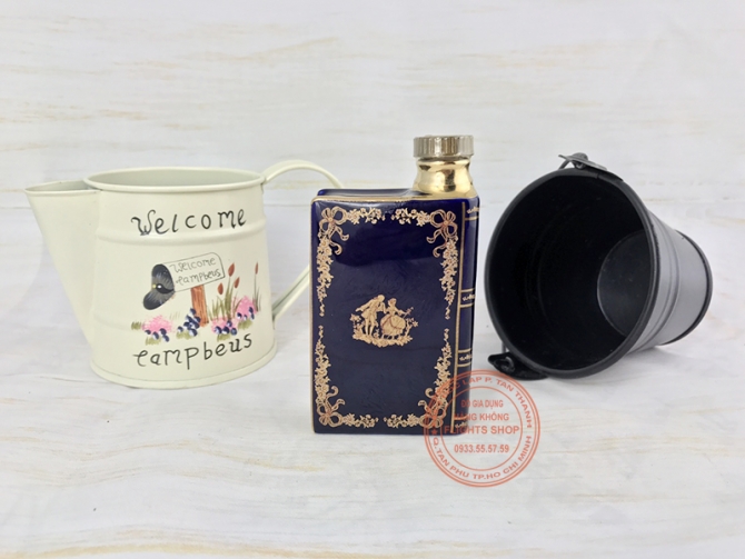 Camus Book Napoleon, Blue