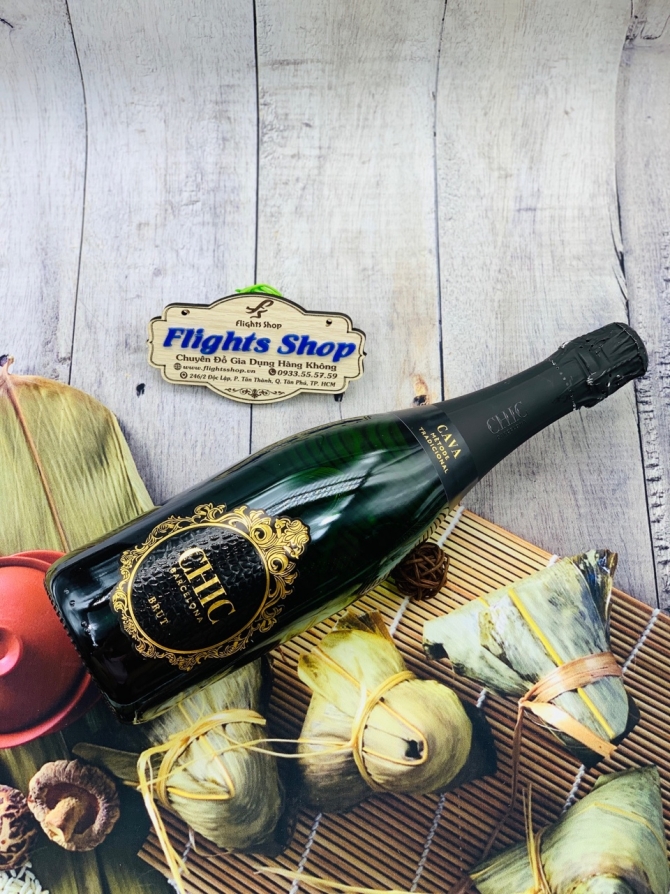 CHIC Barcelona Brut Champagne 750ml