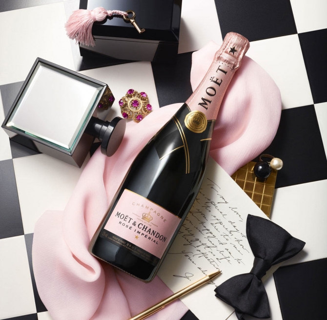 Moet & Chandon Rose Imperial Champagne 750ml